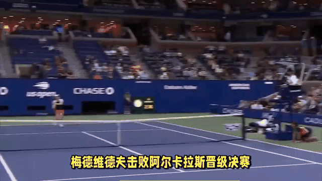 德约科维奇意外战胜美国队，晋级下一阶段引爆全场！(德约科维奇晋级男单决赛)开云体育