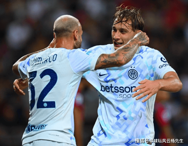 关于今晚意甲焦点战；国际米兰外线爆发；媒体盛赞；团队化学反应显著的信息