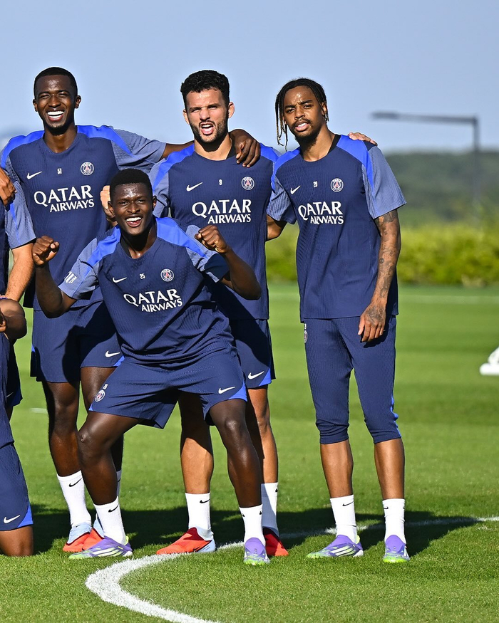 巴黎圣日耳曼发布备战花絮；今夜官宣签约；全明星赛任务艰巨；控场能力受关注的简单介绍开云体育官方网